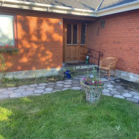 Nyaraló Flot Hus Med Flot *