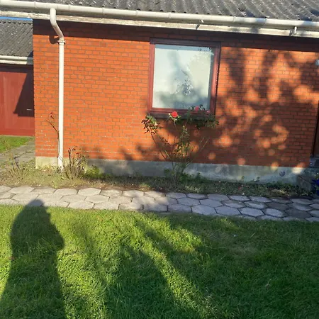 Flot Hus Med Flot Nyaraló