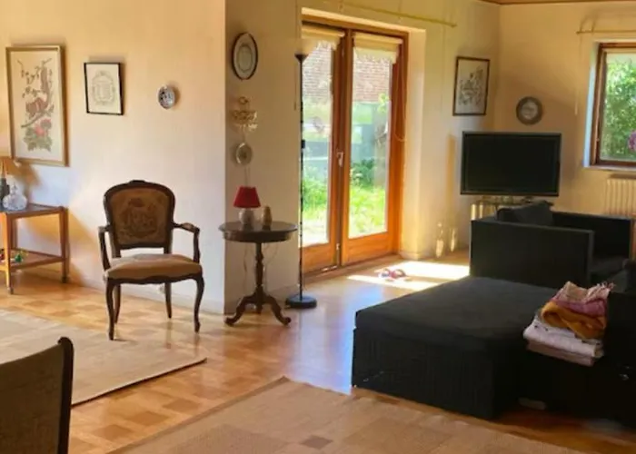 Flot Hus Med Flot Casa vacanze Holeby